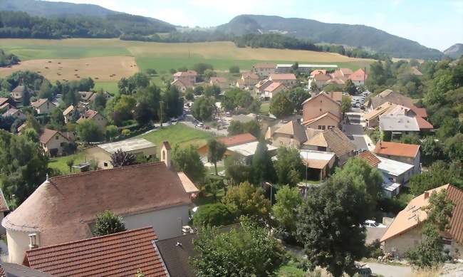 Le village vu depuis le serre du Clocher - Rambaud (05000) - Hautes-Alpes