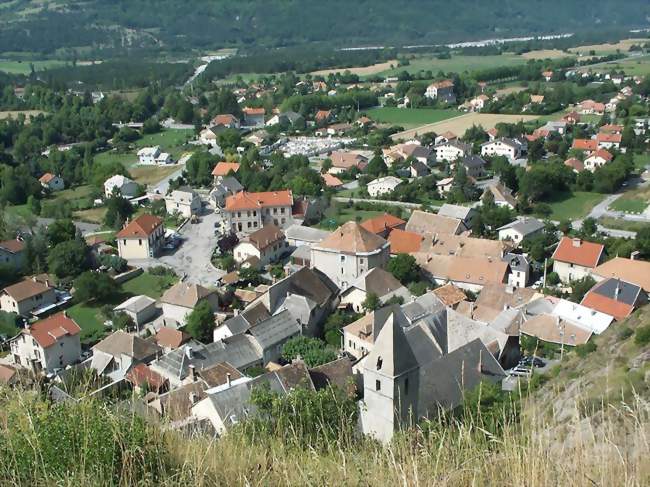 Vue du village depuis la Tour - La Roche-des-Arnauds (05400) - Hautes-Alpes