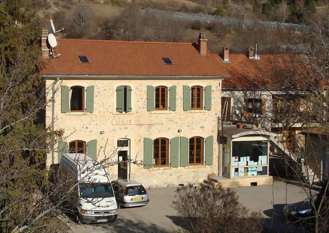 L'école - Saint-Auban-d'Oze (05400) - Hautes-Alpes