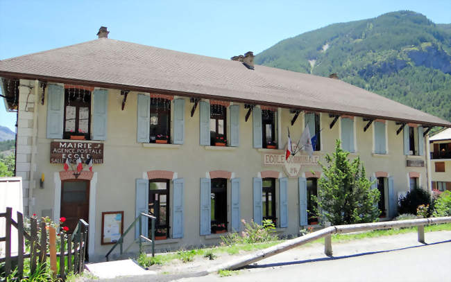 Mairie - école - Les Vigneaux (05120) - Hautes-Alpes
