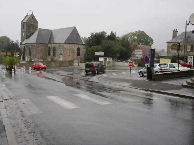 Le bourg - Chérencé-le-Roussel (50520) - Manche