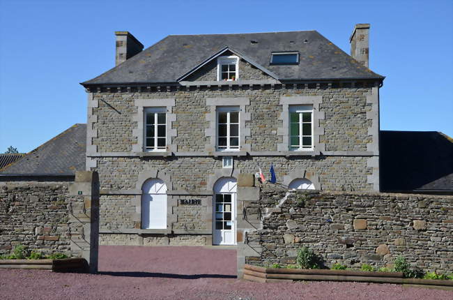 La mairie - Courtils (50220) - Manche