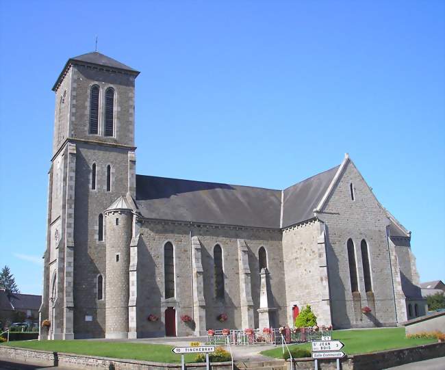 L'église Saint-Jean-Baptiste - Le Fresne-Poret (50850) - Manche