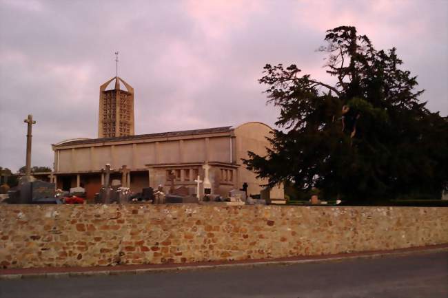 L'église Saint-Cyr-et-Sainte-Julitte - Laulne (50430) - Manche