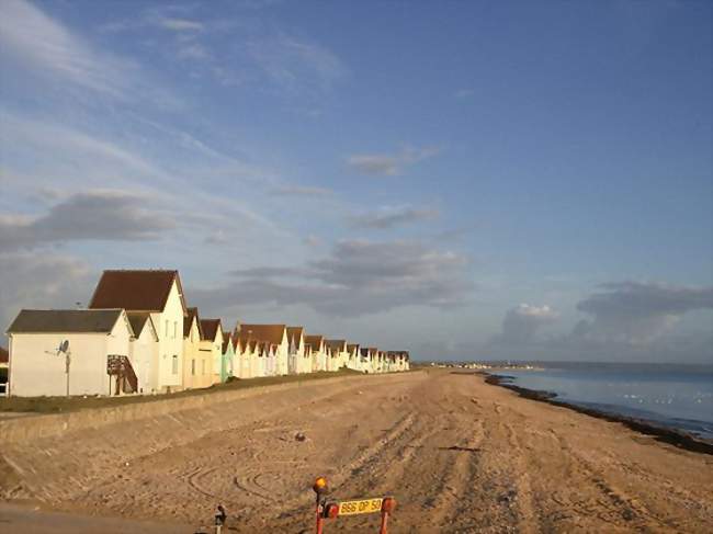 les cabines au bord de la Plage - Ravenoville (50480) - Manche