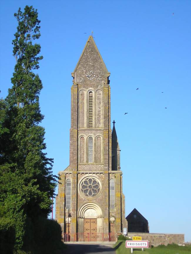 L'église Saint-Lô - Troisgots (50420) - Manche