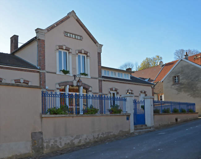 La mairie de Fleury-la-Rivière - Fleury-la-Rivière (51480) - Marne