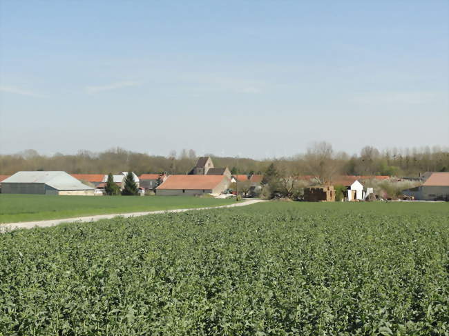 Vue du village depuis le nord - Rouffy (51130) - Marne