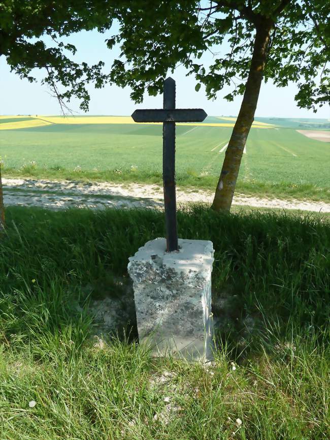 La croix Maulvau - Somme-Yèvre (51330) - Marne