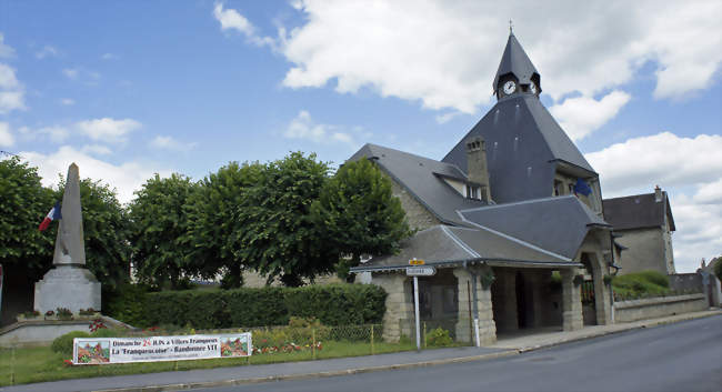 Mairie et monument aux morts - Villers-Franqueux (51220) - Marne