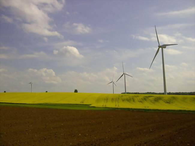 Éoliennes à Is-en-Bassigny - Is-en-Bassigny (52140) - Haute-Marne