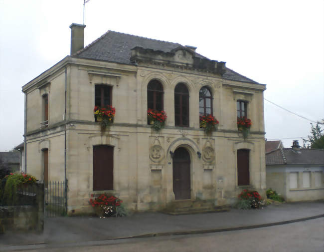 La mairie de Valcourt - Valcourt (52100) - Haute-Marne