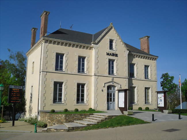 La mairie d'Argentré depuis 2007 (ancien presbytère) - Argentré (53210) - Mayenne