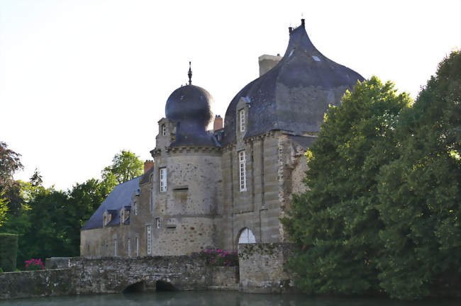 Le château de Montesson - Bais (53160) - Mayenne