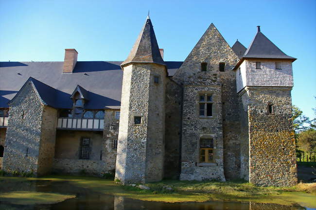 Le château de la Courbe - Brée (53150) - Mayenne
