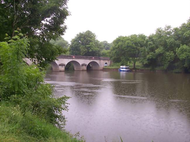 La Mayenne à Houssay - Houssay (53360) - Mayenne