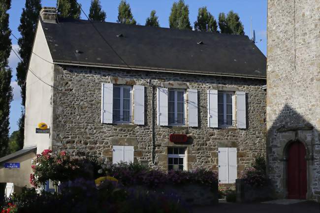 La mairie - Izé (53160) - Mayenne