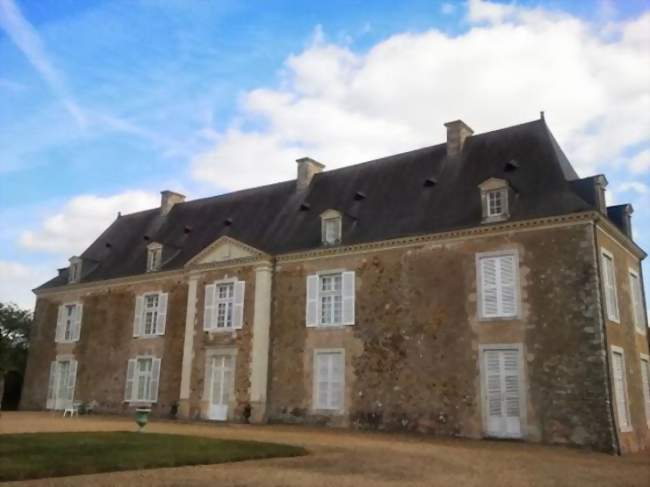 Le château du Puy - Ruillé-Froid-Fonds (53170) - Mayenne