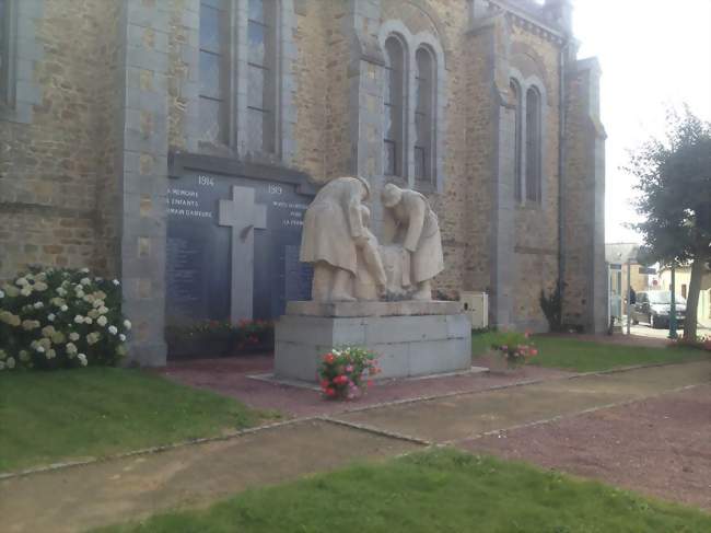 Le monument aux morts - Saint-Germain-d'Anxure (53240) - Mayenne
