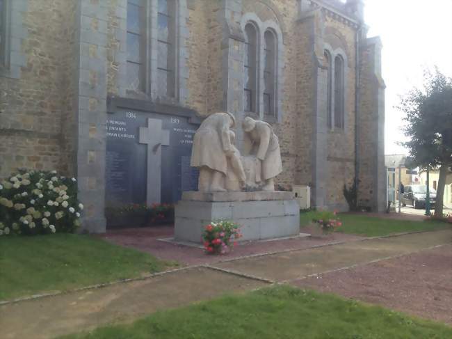 Le monument aux morts - Saint-Germain-d'Anxure (53240) - Mayenne