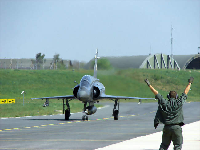 Un Mirage 2000 sur la base aérienne 133 Nancy-Ochey - Ochey (54170) - Meurthe-et-Moselle