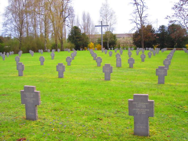 Le cimetière militaire allemand - Amel-sur-l'Étang (55230) - Meuse