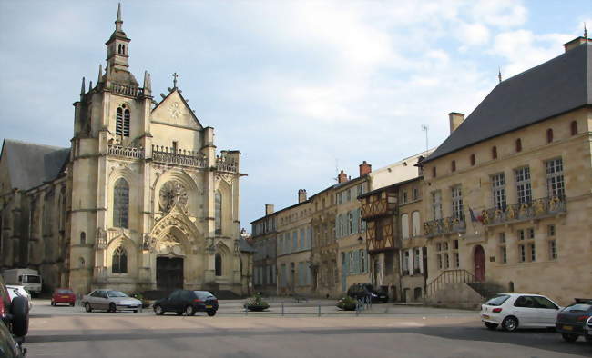 Vue de la Place Saint-Pierre