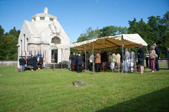 Cérémonie en 2012 - Louvemont-Côte-du-Poivre (55100) - Meuse