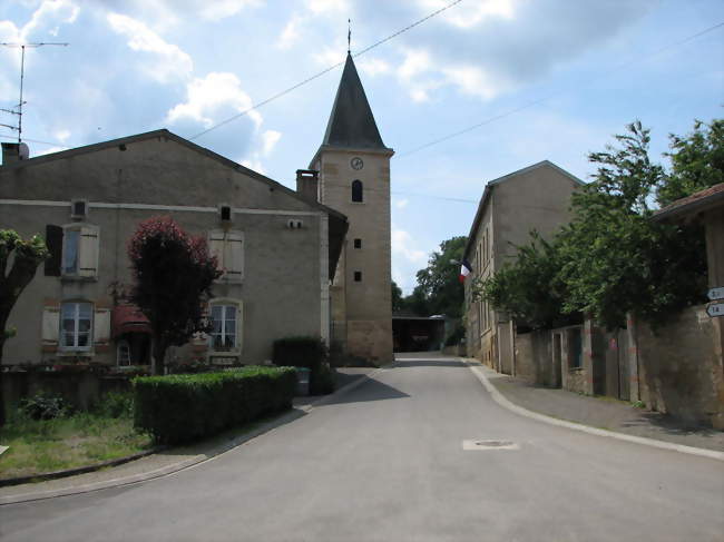 La mairie et l'église - Muzeray (55230) - Meuse
