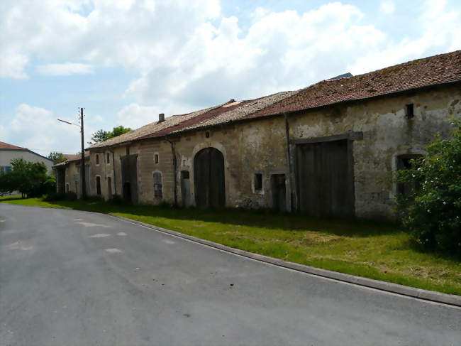 Fermes lorraines à Naives-en-Blois - Naives-en-Blois (55190) - Meuse