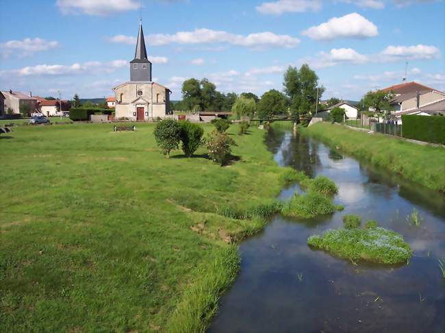 Église au bord de la rivière Wiseppe - Wiseppe (55700) - Meuse