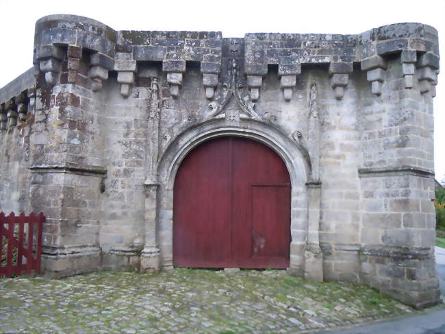 La porte des Rohans (XVIe siècle) - Guémené-sur-Scorff (56160) - Morbihan
