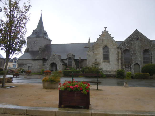 L'église Saint-Pierre - Ploërdut (56160) - Morbihan