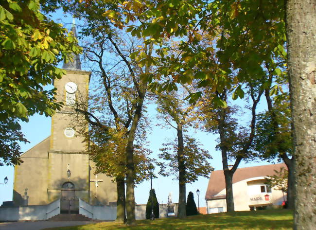 La place de la Mairie - Altviller (57730) - Moselle