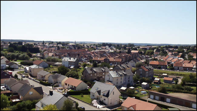 Vue sur Aumetz depuis le haut du chevalement de la mine - Aumetz (57710) - Moselle