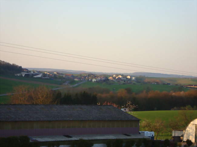 Vue de Breistroff-la-Grande depuis le village voisin de Boust - Breistroff-la-Grande (57570) - Moselle