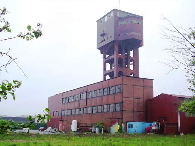 Ancien carreau de mine de Folschviller (puits 1), inscrit au titre des Monuments historiques - Folschviller (57730) - Moselle