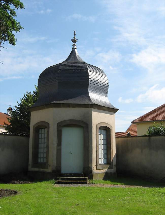 Tourelle de l'ancien potager du château de Guermange - Guermange (57260) - Moselle
