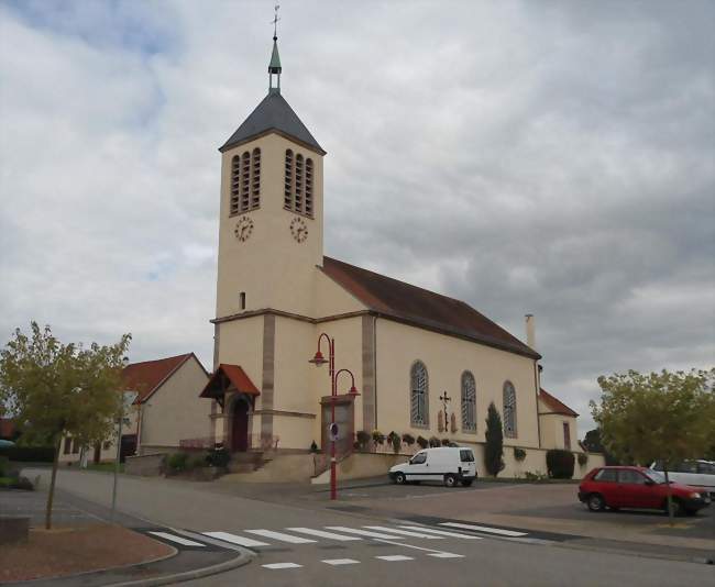 L'église de l'Exaltation de la Sainte-Croix - Ormersviller (57720) - Moselle