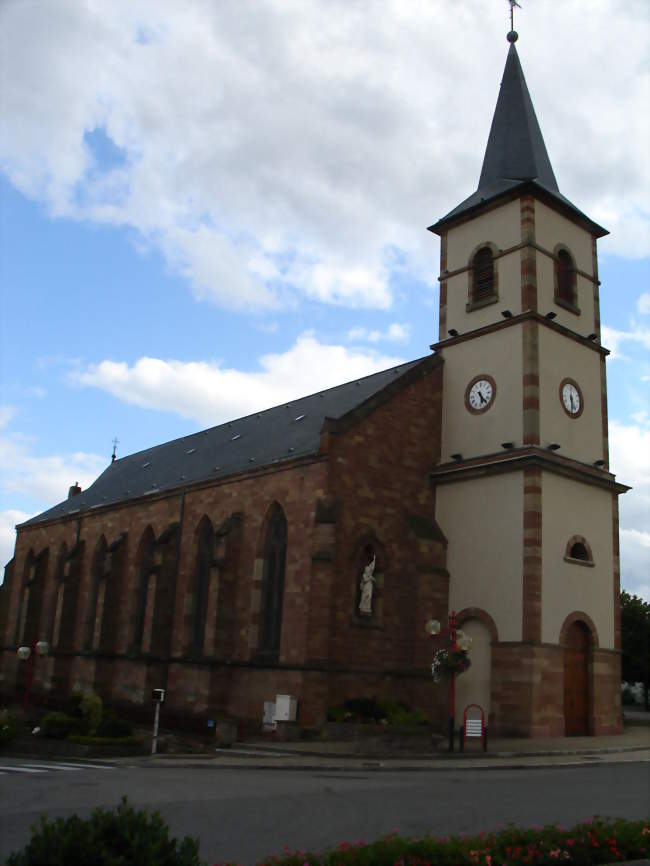 La façade de l'église de la Sainte-Croix - Porcelette (57890) - Moselle