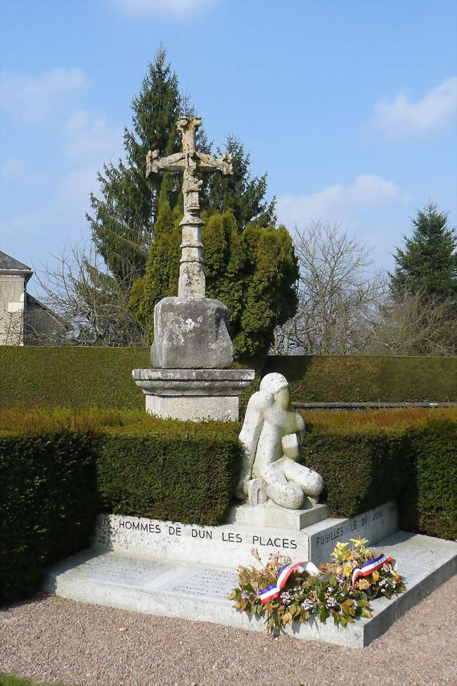Calvaire et monument aux morts de Dun-les-Places - Dun-les-Places (58230) - Nièvre