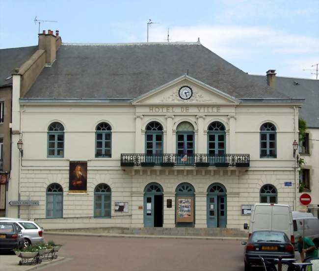 Hôtel de ville - Lormes (58140) - Nièvre