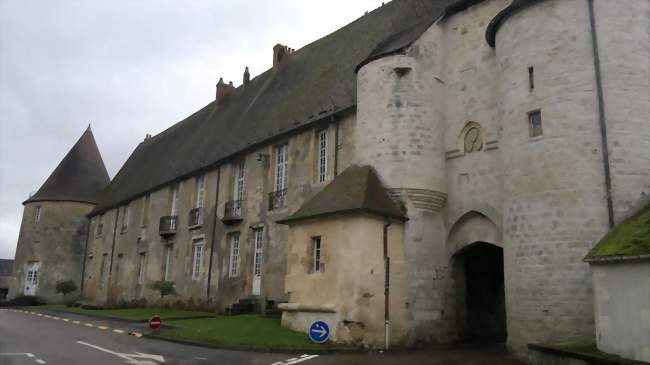 Château des évêques de Nevers - Prémery (58700) - Nièvre