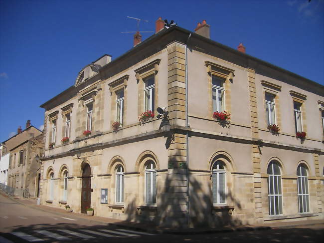 Mairie de Saint-Saulge - Saint-Saulge (58330) - Nièvre