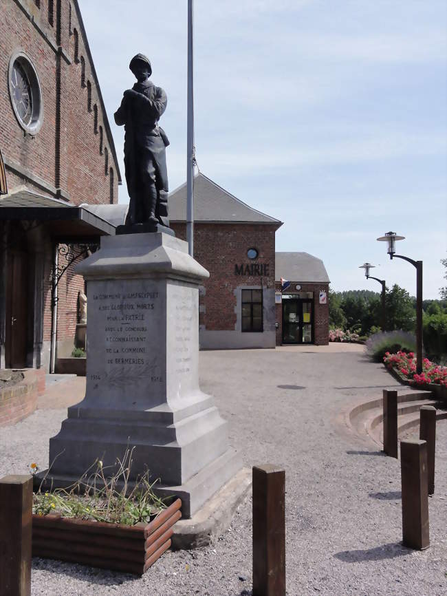 Amfroipret, mairie et monument aux mortsJPG - Amfroipret (59144) - Nord