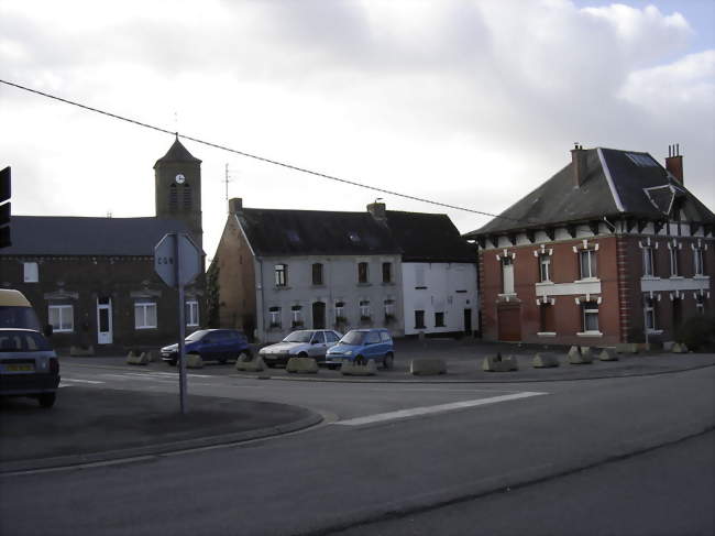 Centre du village - Bazuel (59360) - Nord