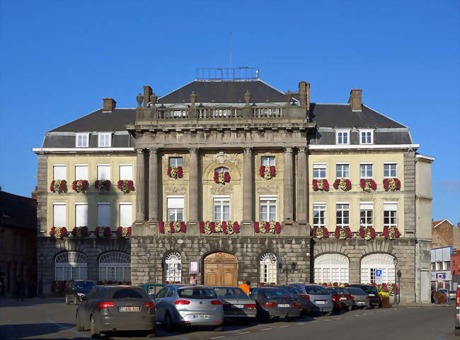 La mairie - Condé-sur-l'Escaut (59163) - Nord