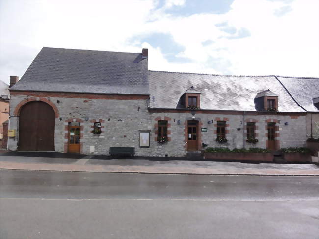 La mairie - Féron (59610) - Nord