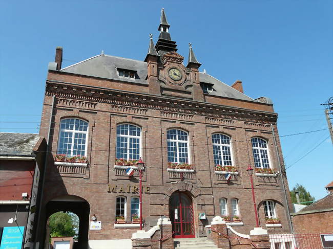 La mairie avant son extension - Iwuy (59141) - Nord
