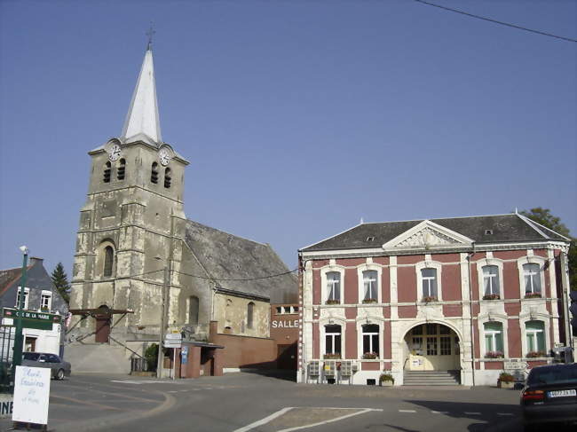 Le centre du village - Saint-Python (59730) - Nord